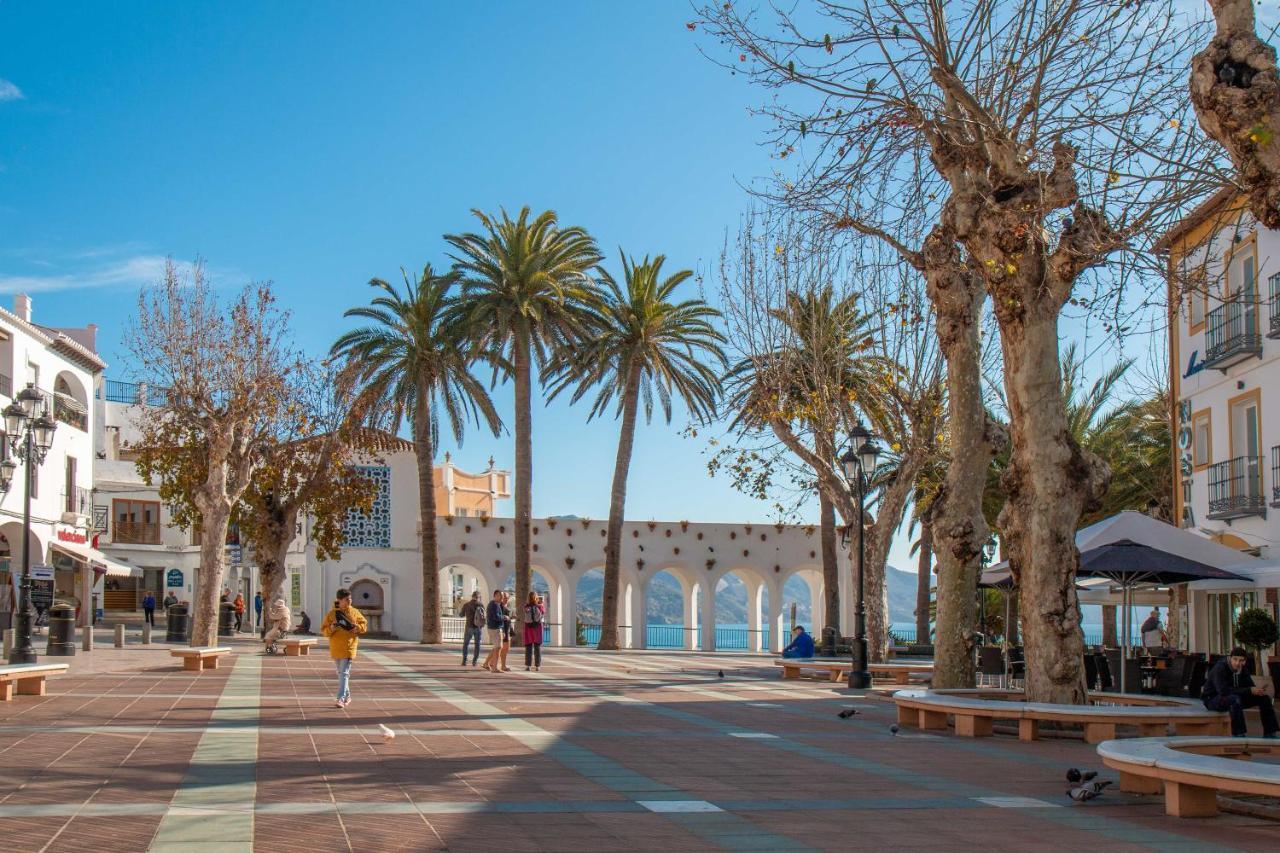 Apartamentos Vacacional En Plaza De Espana Nerja Zewnętrze zdjęcie